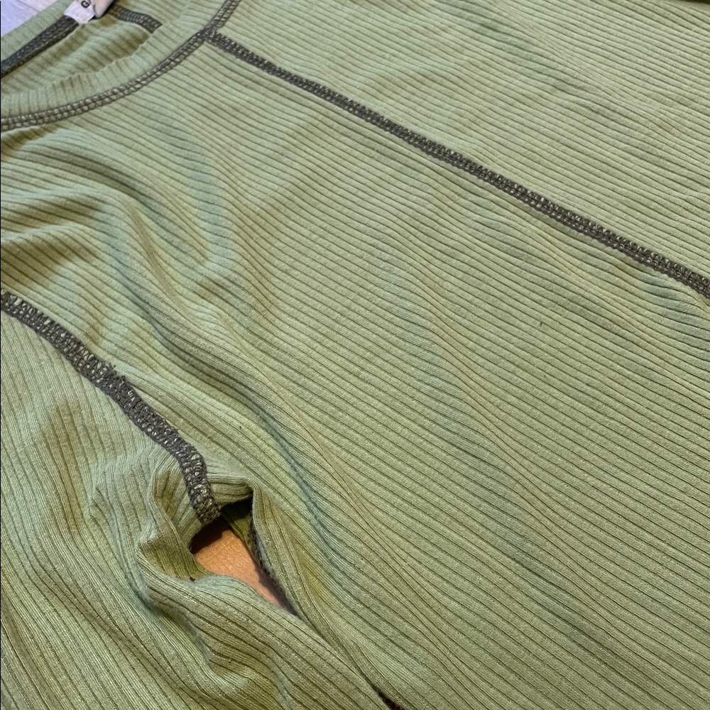 Garage Olive Ribbed Top - Picture 2 of 4